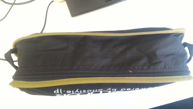 FIELDOOR製のポータブルコンパクトアウトドアチェアの袋