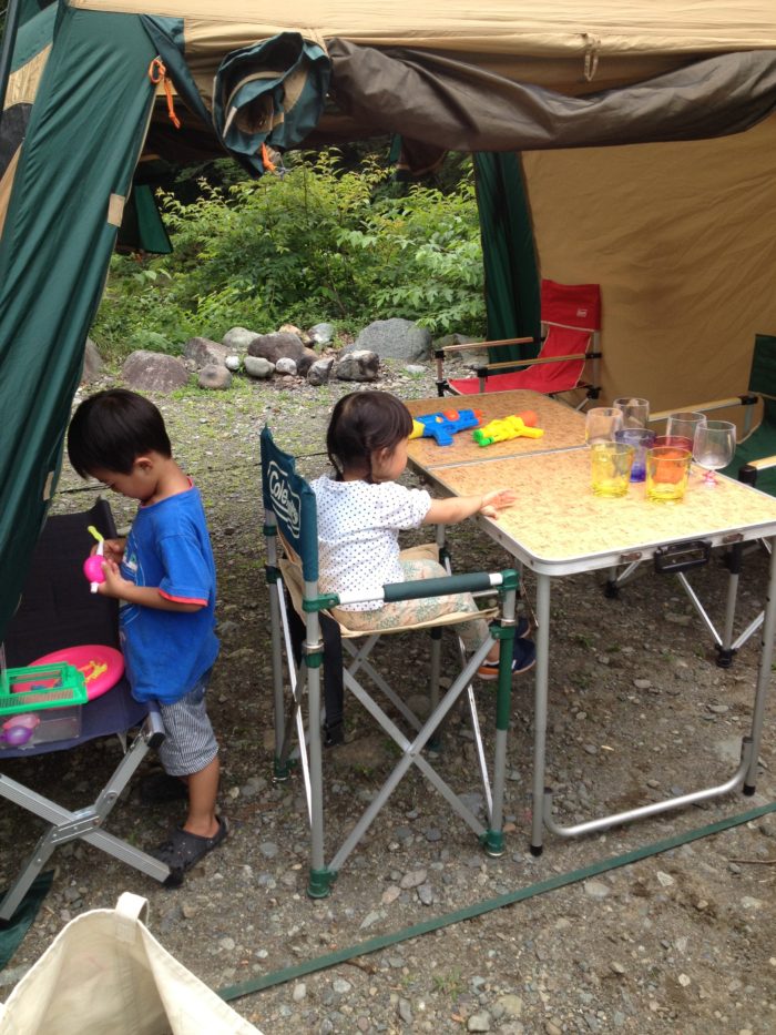 藤野キャンプ場サイレントリバーでキャンプの遊び