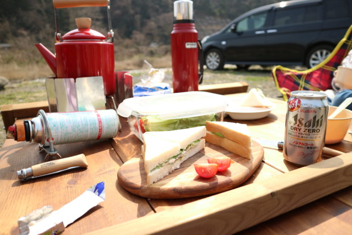 田代運動公園でデイキャンプでサンドイッチを作る