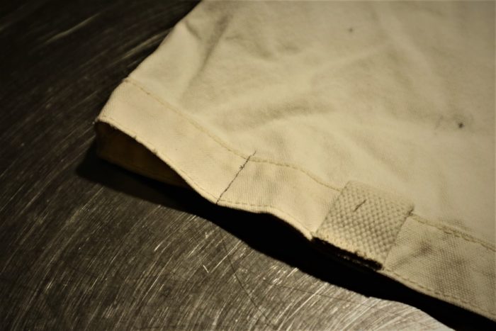 古くなった無印のトートバッグを利用してペグバッグを作成、脇を縫っちゃいました。