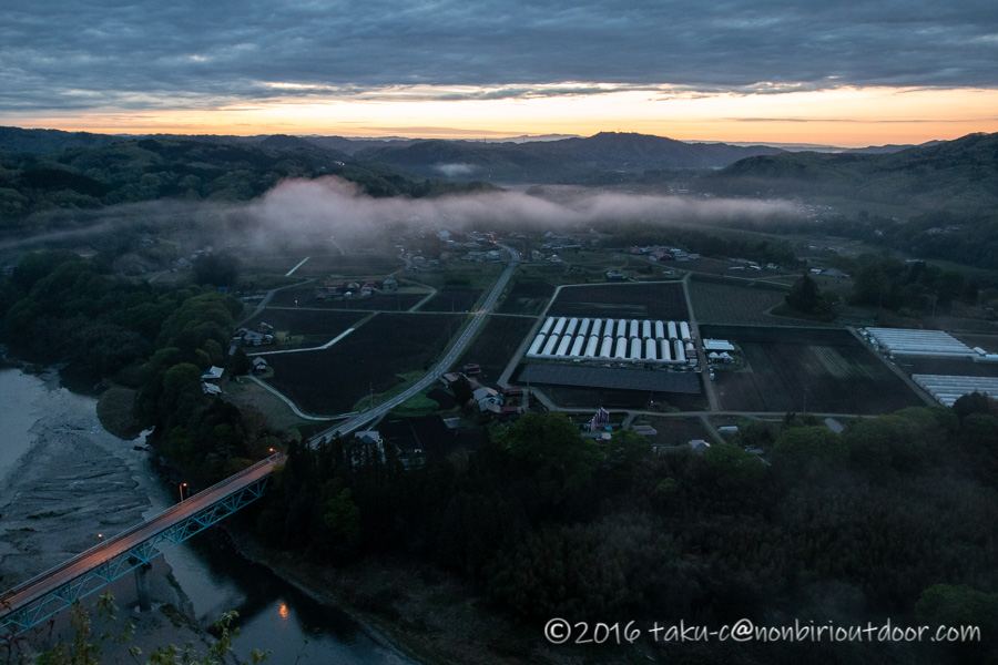 茂木町の鎌倉山展望台からの朝日