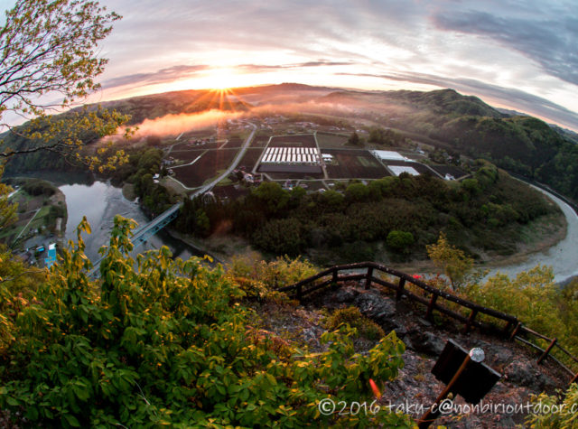 茂木町の鎌倉山展望台からの朝日