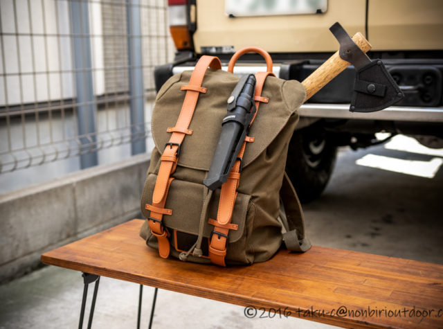 ガストンルーガのクラシックのオリーブ＆ブラウンにキャンプ道具を詰め込む